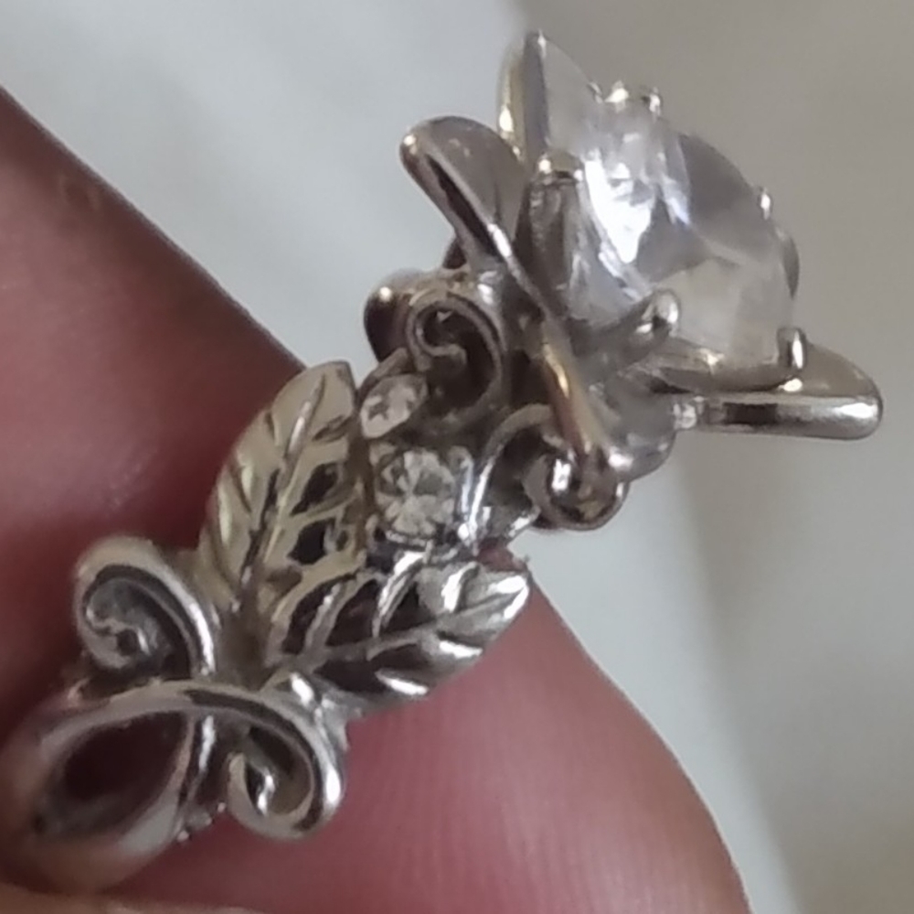 Ring - Picture 3 of 5